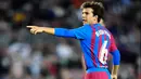 Riqui Puig - Pemain jebolan La Masia ini juga menerima bayaran rendah di Barcelona. Pemain berusia 22 tahun itu mendapat bayaran sebesar 25 ribu pounds per pekan. (AFP/Pau Barrena)