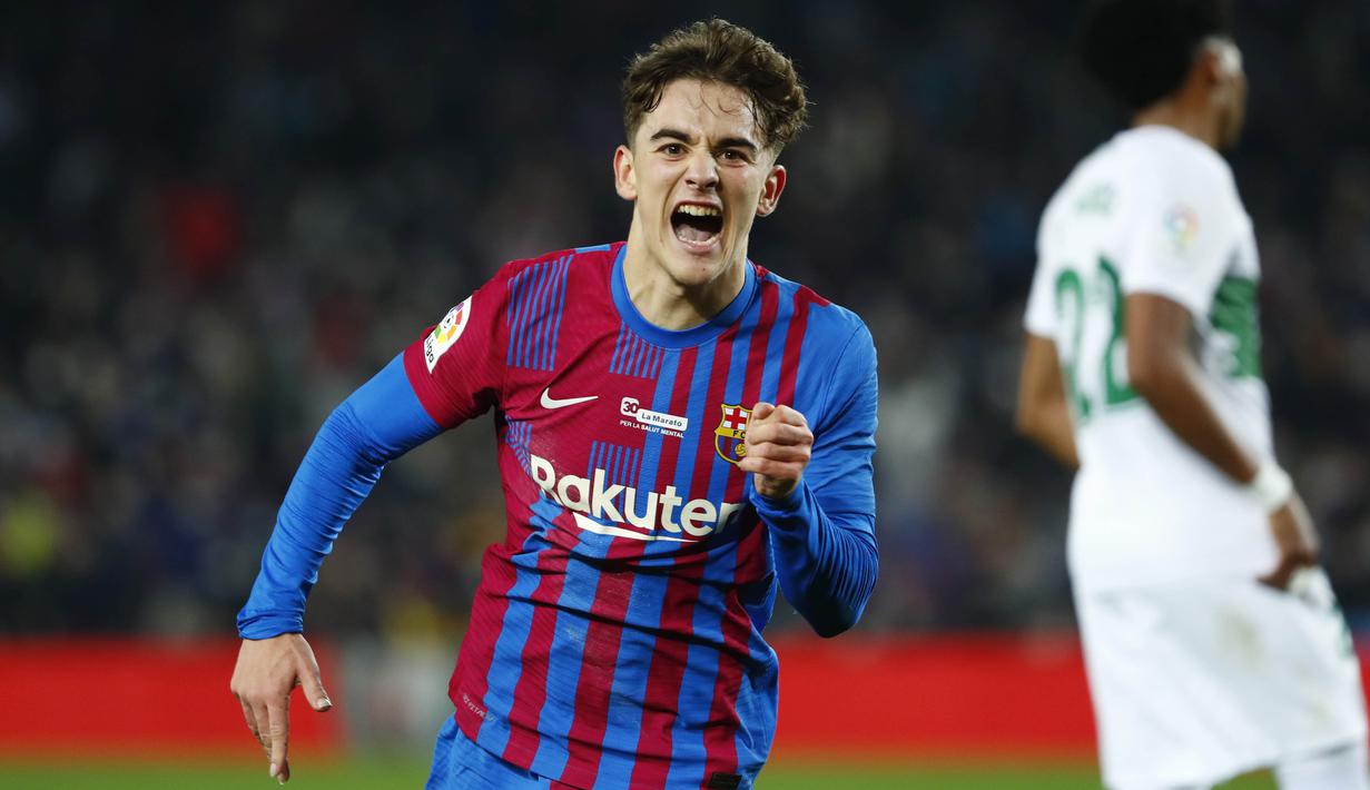 Tampil di hadapan pendukungnya sendiri Barcelona harus bersusah payah dahulu sebelum akhirnya mampu membekuk sang tamu dengan skor tipis 3-2. (AP/Joan Monfort)