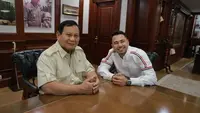 Artis sekaligus Pengusaha Raffi Ahmad mengunjungi kantor Menteri Pertahanan Prabowo Subianto di Jalan Medan Merdeka Barat, Gambir, Jakarta Pusat, Senin (31/7/2023). (Dok. Istimewa)