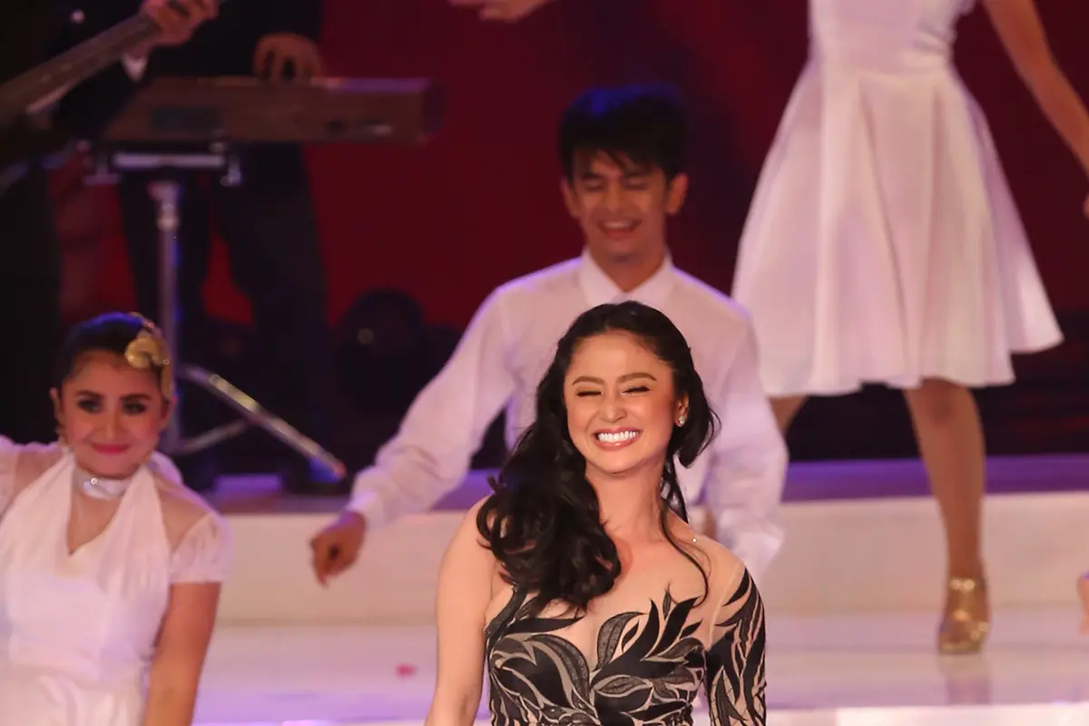 [Bintang] Dewi Perssik