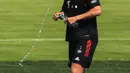 Gelandang baru Bayern Munchen, Leroy Sane saat mengikuti sesi latihan di Munich, Jerman (14/7/2020). Munchen mendatangkan Leroy Sane dari Manchester City dengan kontrak berdurasi lima tahun hingga 2025 mendatang, seperti diumumkan oleh klub Bundesliga tersebut pada 3 Juli. (Xinhua/Philippe Ruiz)