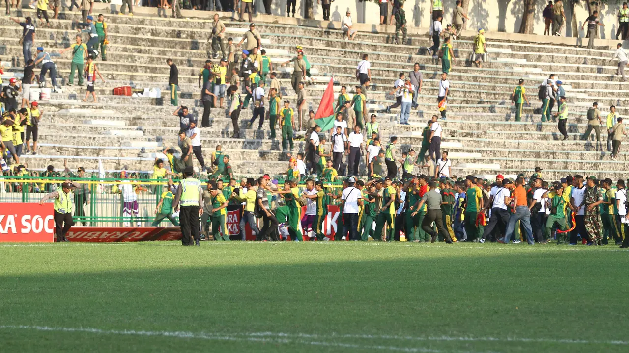 Persegres Gresik United Vs PS TNI