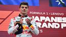 Di lintasan Sirkuit Suzuka, Jepang, Max Verstappen seolah tak teradang sejak awal start balapan. (Toshifumi KITAMURA/AFP)