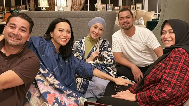 Potret perayaan ulang tahun Annisa Trihapsari (Sumber: Instagram/@ravelra_supit)
