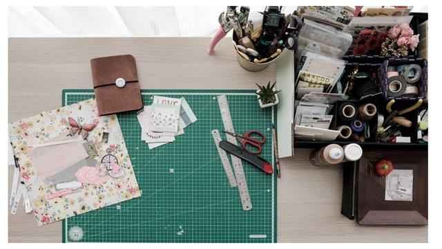 Cara Bungkus Kado unik (sumber: Unsplash)