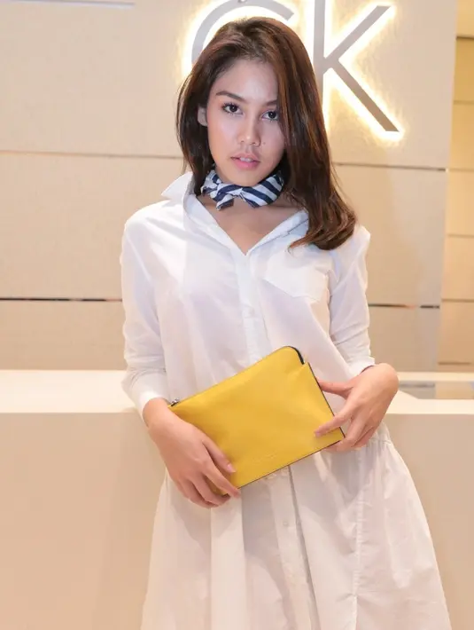 “Aku sebenernya suka yang kasual sih. Bener-bener emang untuk sehari-hari itu kasual. Aku pentingin nyaman aja. Kalo untuk style yang agak gimana itu untuk acara tertentu aja sih,” ujar Vanesha Prescilla. (Adrian Putra/Bintang.com)