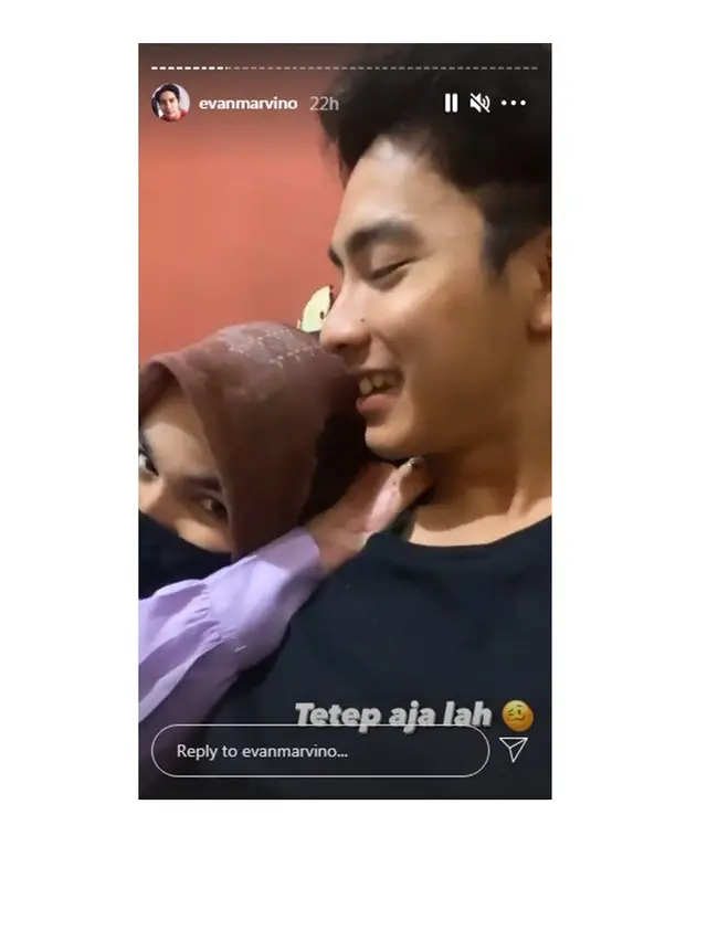 7 Potret Evan Marvino dan Istri Setelah Menikah, Makin Mesra