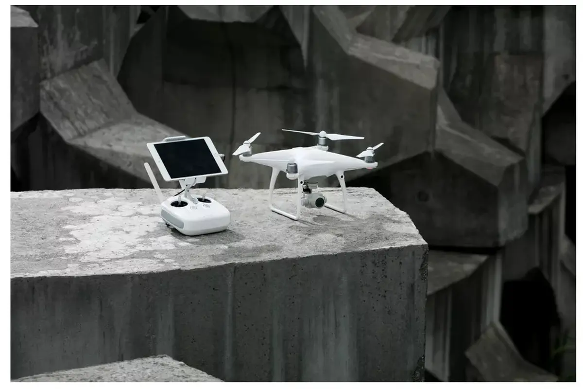 DJI Phantom 4