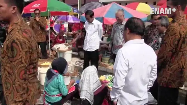 ENAM PLUS: Mengintip Jokowi Beli Sate Ayam di Pasar Boyolali