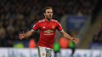 5. Juan Mata – Jika Alexis Sanchez jadi datang ke Old Trafford, persaingan di posisi sayap dan gelandang serang akan semakin ketat. Pemain asal Spanyol yang kontraknya habis pada 2019 ini bisa dilepas Mourinho musim depan. (AP/Mike Egerton)