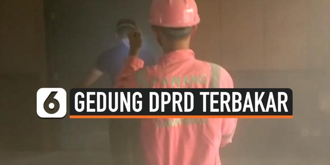 VIDEO: Gedung DPRD Samarinda Kalimantan Timur Terbakar