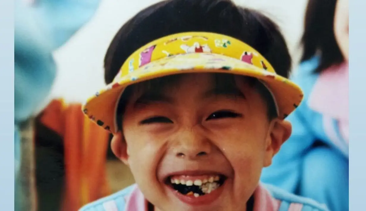 Foto Masa Kecil Kwak Dong Yeon. (Instagram/ kwakdongyeon0)