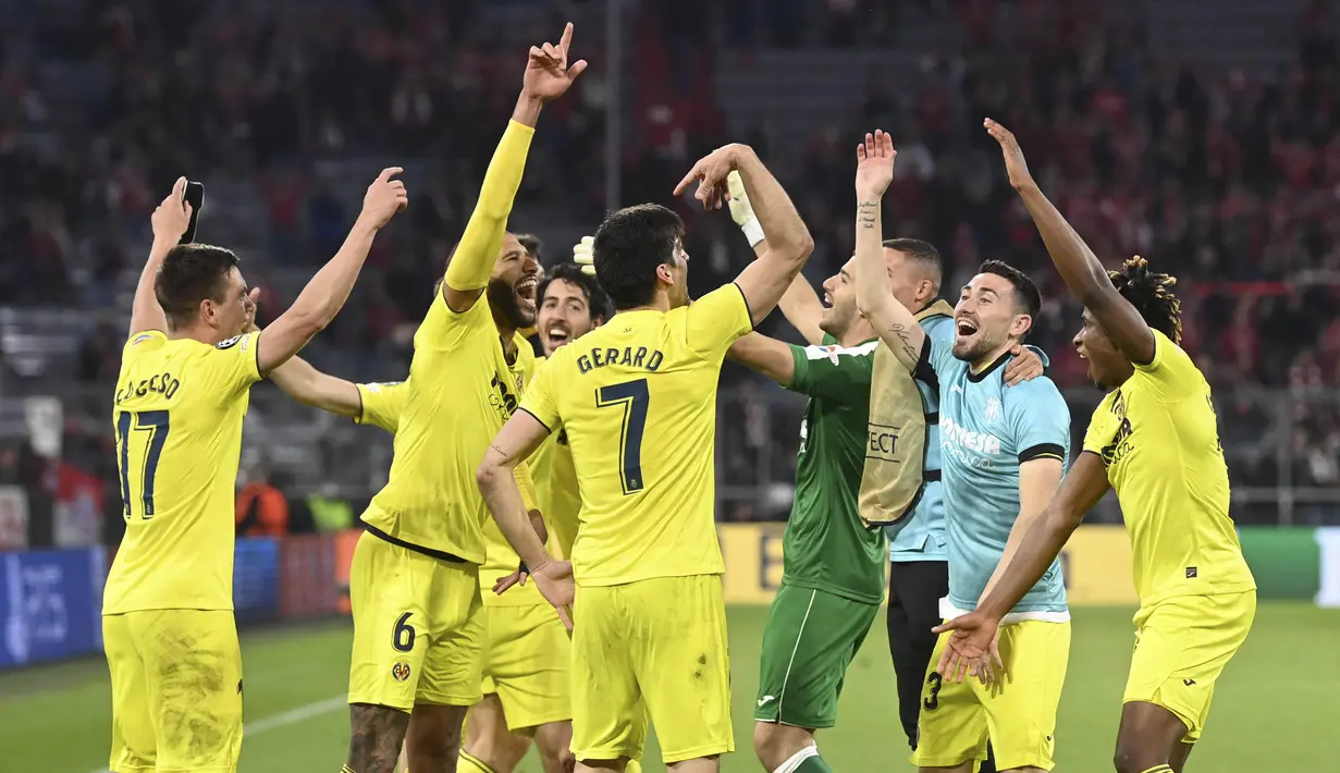 Skor 1-1 pun bertahan hingga peluit panjang berbunyi. Artinya, Villarreal berhak lolos ke semifinal dengan kemenangan agregat 2-1. Hasil positif itu pun mengantarkan Villarreal lolos ke semifinal dan akan bersua pemenang antara Benfica atau Liverpool. (Sven Hoppe/DPA via AP)