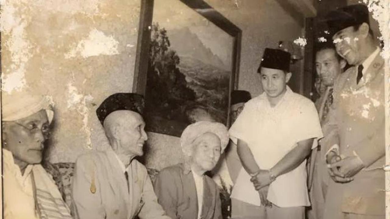 Ilustrasi Bung Karno dengan Ulama