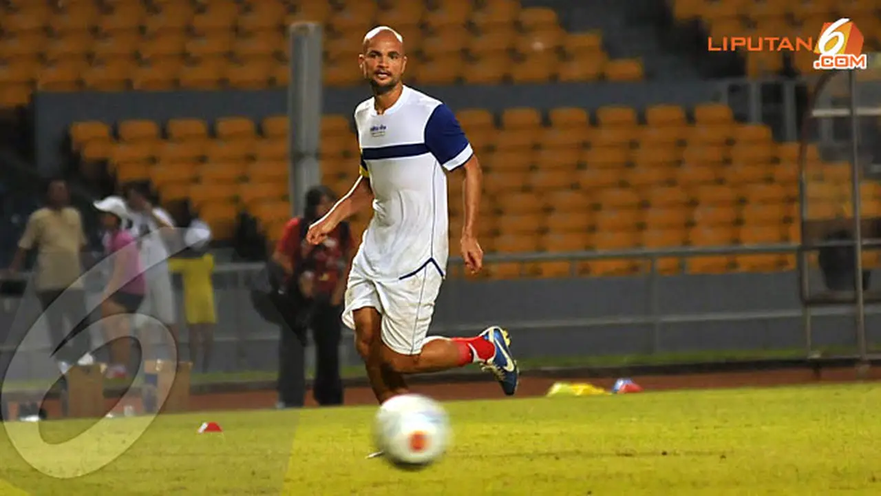 sergio-van-dijk-2-131205c.jpg