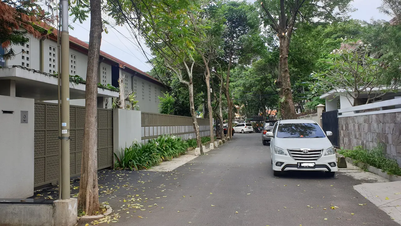 Rumah mantan Sekretaris Mahkamah Agung Nurhadi di Hang Lekir, Jakarta, Selasa (18/2/2020)