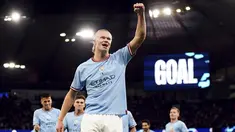 Penyerang Manchester City Erling Haaland berselebrasi setelah mencetak gol ke gawang Copenhagen dalam matchday ketiga Grup G Liga Champions 2022/2023 di Etihad Stadium, Kamis (6/10/2022) dini hari WIB. Manchester City berpesta saat menjamu FC Copenhagen di Liga Champions. (Nick Potts/PA via AP)