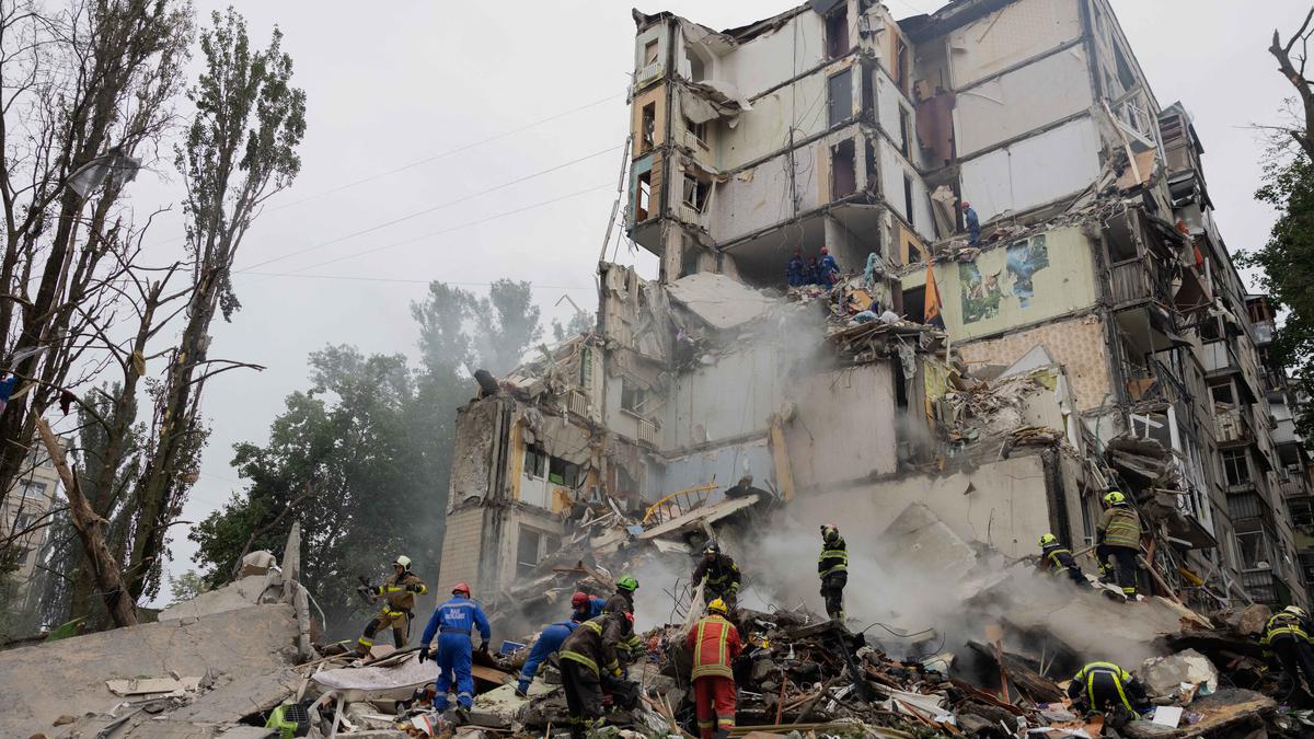 Serangan Udara Rusia Kembali Hantam Kyiv, Enam Orang Tewas dan Puluhan Lainnya Luka