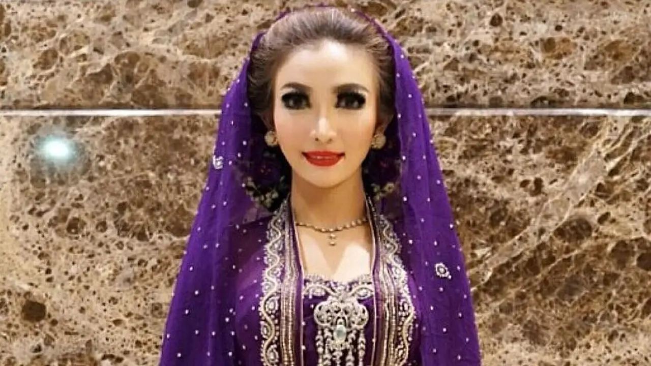[Bintang] Roro Fitria