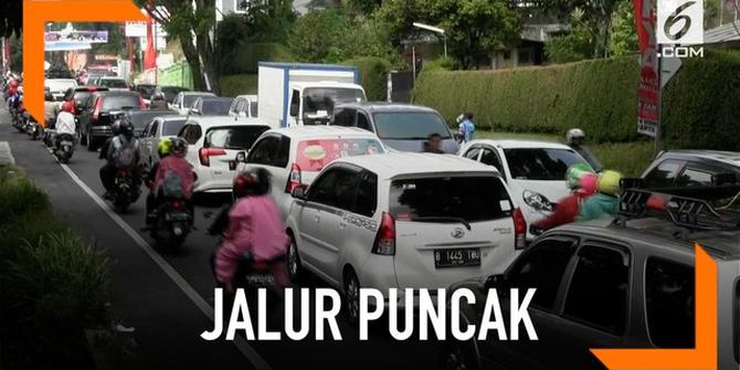 VIDEO: Pantauan Kemacetan Jelang Imlek di Jalur Puncak