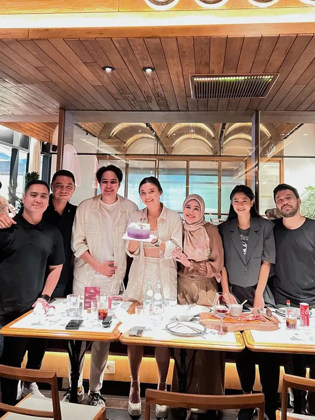 Cut Syifa di perayaan ulang tahun Angela Gilsha, reuni dengan Mishca Chandrawinta, reuni Samudra Cinta (Foto: instagram cutsyifaa)