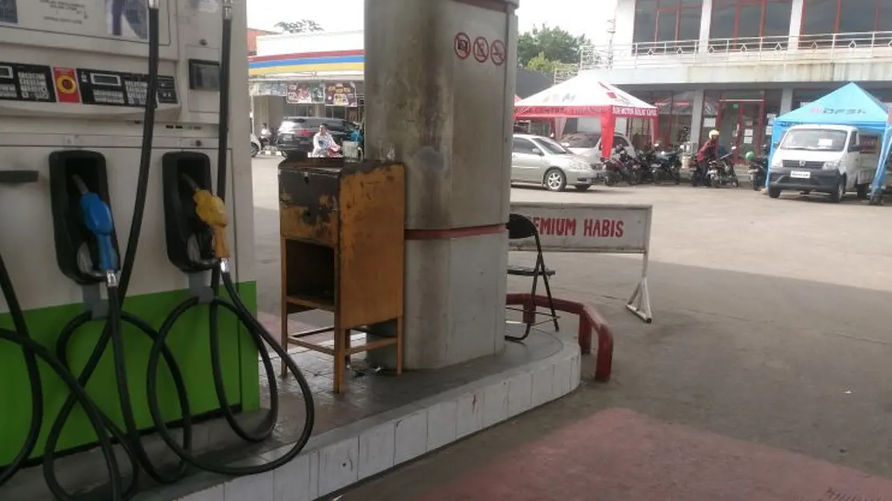 SPBU bernomor 34-17127, Jalan Chairil Anwar, Margahayu, Bekasi Timur.