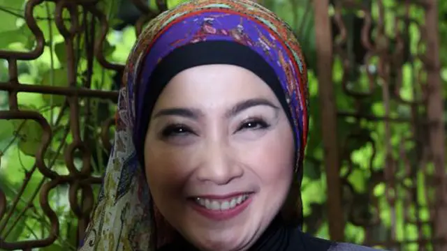 [Bintang] Desy Ratnasari