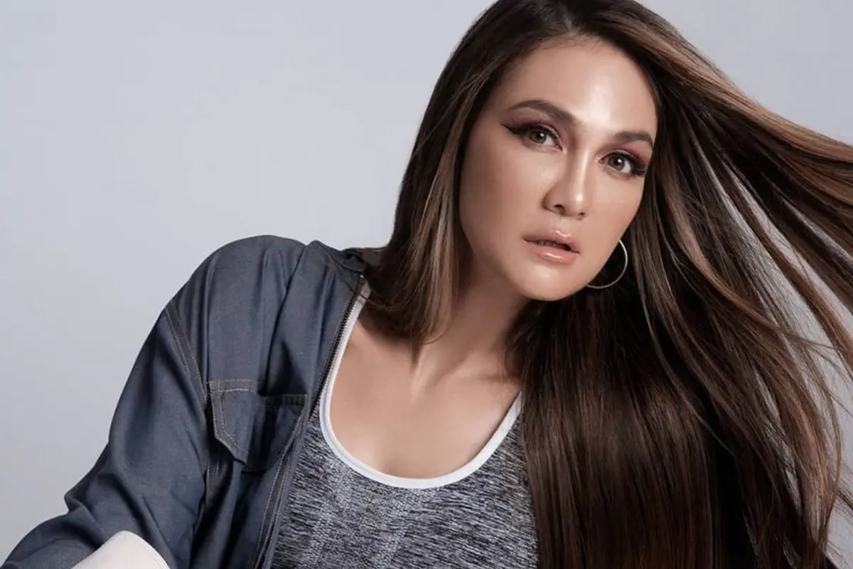 Luna Maya. (Foto: Instagram @lunamaya)