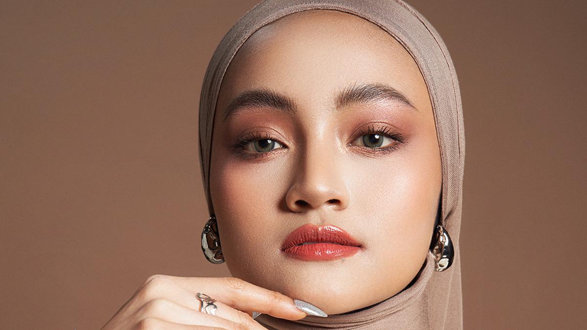 Penyanyi Eltasya Rekam Ulang Lagu Harus Terpisah, Bahas Hubungan Bisa Kehilangan Keseimbangan