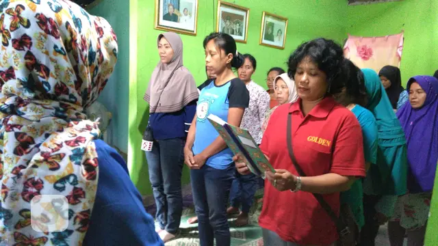 Penutupan pertemuan mingguan Mekaar.