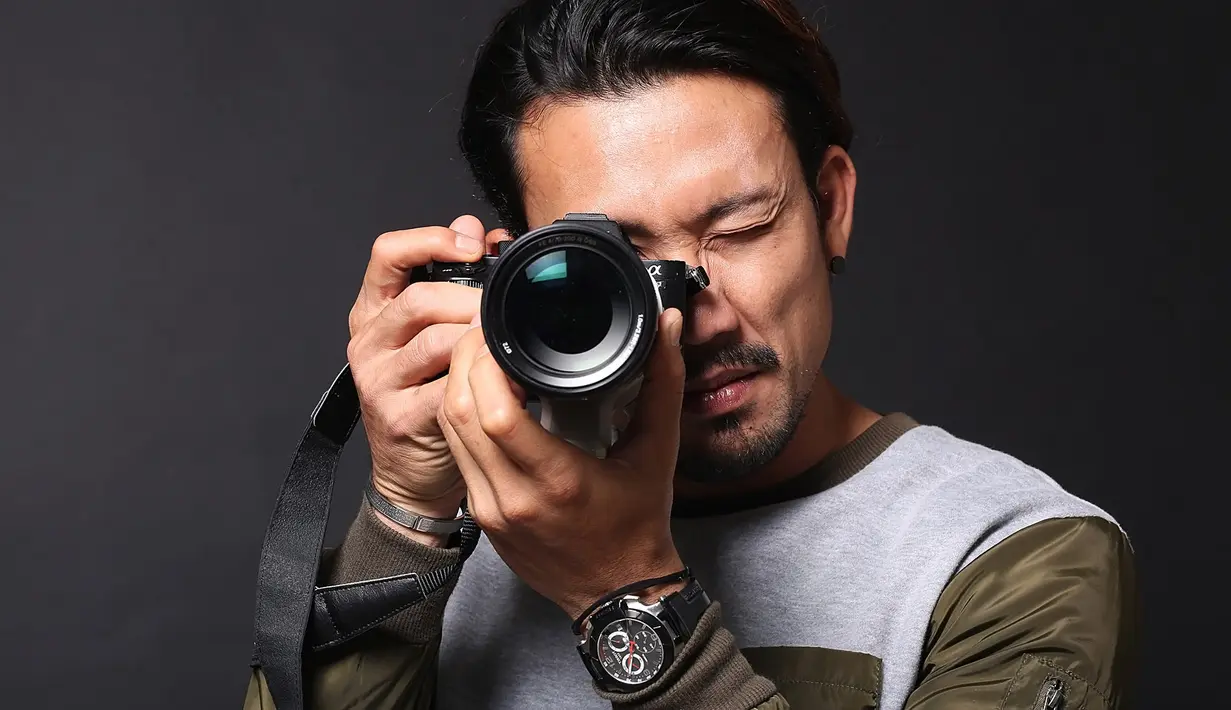 Dalam film yang akan ditayangkan pada 30 November mendatang, ia dipasangkan dengan Jessica Mila. Menurutnya, film diproduseri sekaligus disutradarai Rocky Soraya itu menampilkan cerita yang berbeda. (Bambang E Ros/Bintang.com)