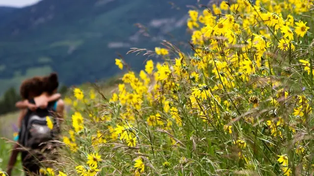 Perempuan Ini Ceritakan Bagaimana Keluarganya Hancur ketika Sang Ibu Mengaku Lesbian