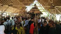 Seren Taun salah satu upacara adat masyarakat akur sunda wiwitan cigugur yang masih lestari. Foto (Liputan6.com / Panji Prayitno)
