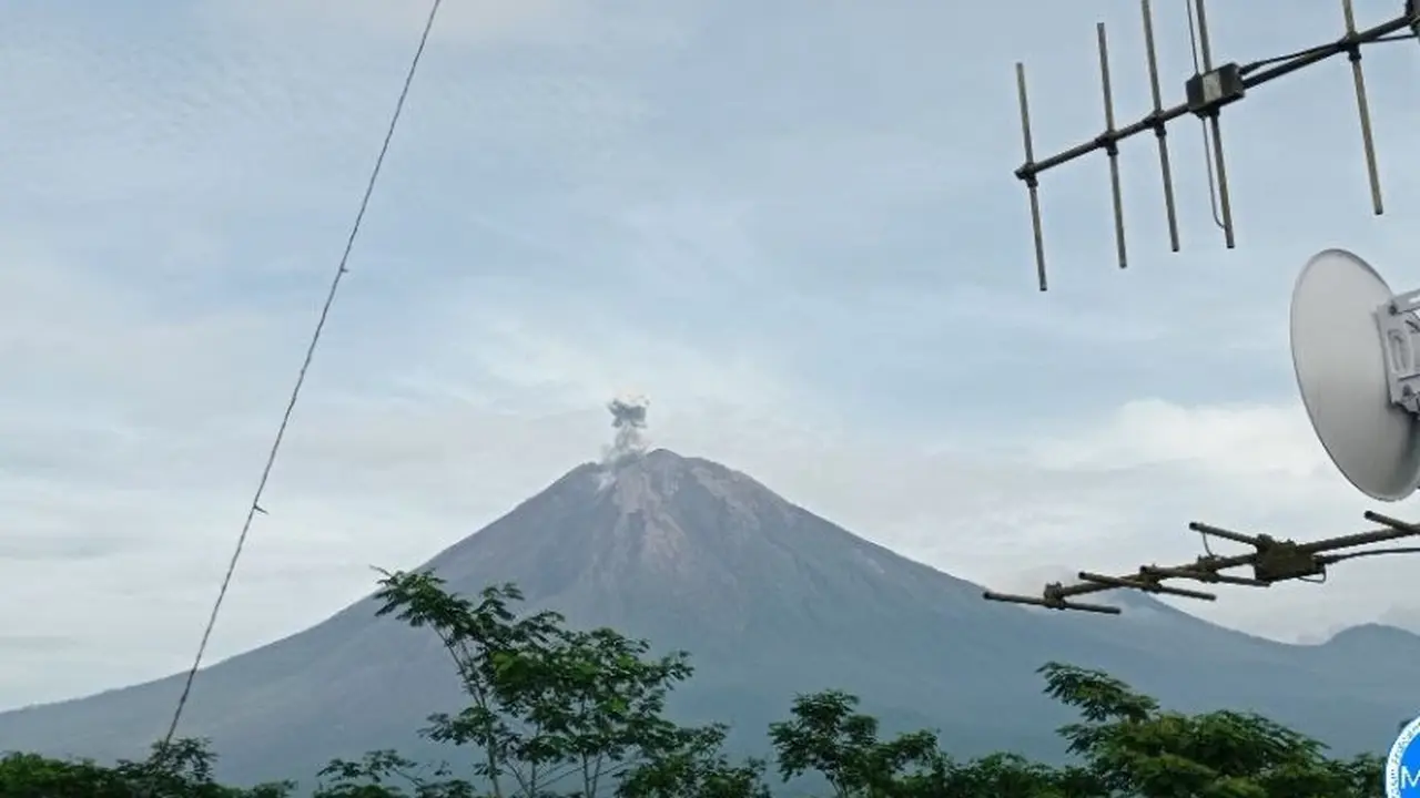 Ilustrasi Gunung Semeru (Istimewa)