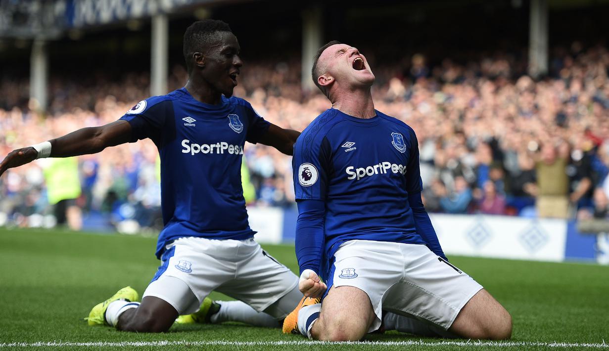 Ekspresi Wayne Rooney usai mencetak gol ke gawang Stoke City pada laga perdana Premier League di Goodison Park, Liverpool (12/8/2017). Everton menang 1-0. (AFP/Oli Scarff)