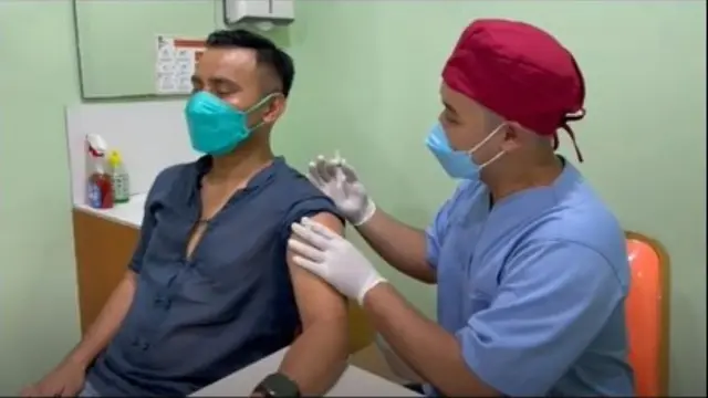 Judika takut jarum suntik (https://www.instagram.com/p/CQ8AKsQgqBn/)