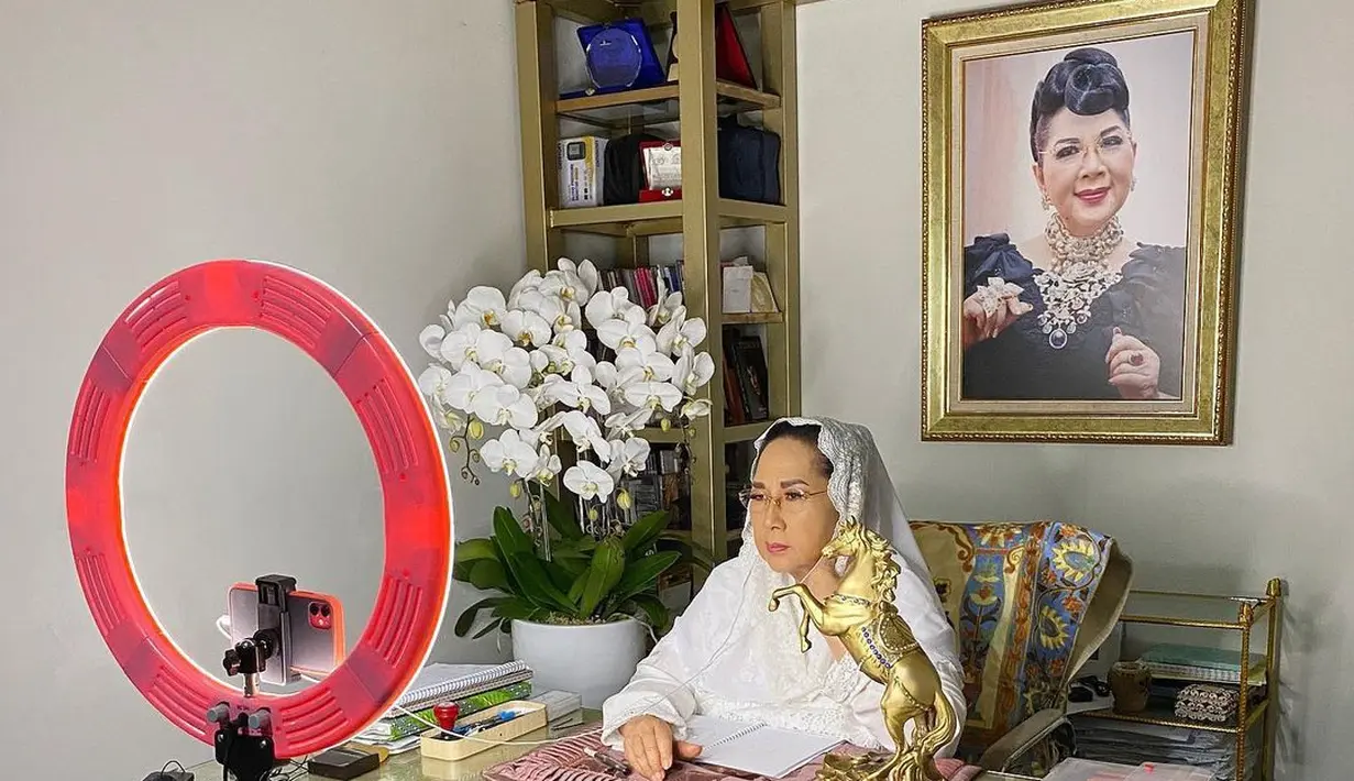 Rumah Titiek Puspa (Instagram/titiekpuspa_official)