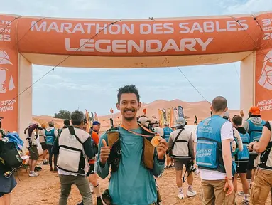 Diego berhasil menyelesaikan lomba legendaris tersebut dalam waktu 40 jam 44 menit. Andien menilai waktu tempuh itu tidak sebanding dengan pengalaman spiritual yang dialami sang adik. Menurutnya, perjalanan Diego jauh melampaui sekadar angka di stopwatch. (Liputan6.com/IG/@andienaisyah)