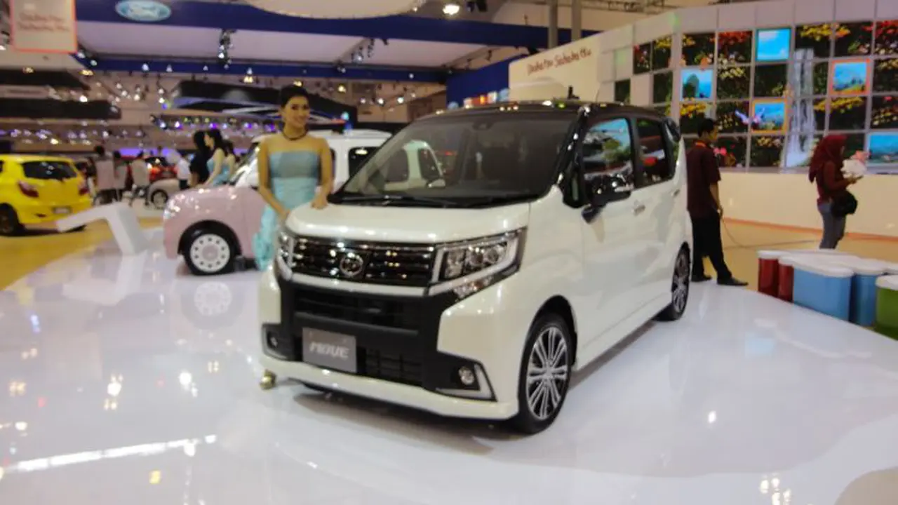  Jadi Sorotan, Tiga Mobil Mungil Daihatsu di GIIAS 2015