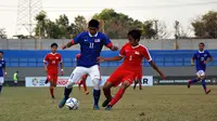 Duel Malaysia vs Singapura di penyisihan Grup B Piala AFF U-16 2018 di Stadion Gelora Joko Samudro, Gresik, Minggu (5/8/2018). (Bola.com/Zaidan Nazarul)