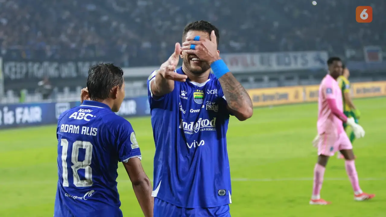 Foto: Berguninho Pemecah Kebuntuan Persib Bandung saat Jamu PSBS Biak di BRI Super League 2025/2026
