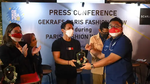 Ariel NOAH Ditunjuk Sandiaga Uno Jadi Dewan Pembina Gekrafs, Ini 6 Potretnya