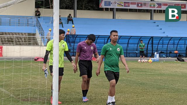 Timnas Indonesia di Lapangan Tam Nong