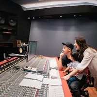 Glenn Alinskie dan Chelsea Olivia produseri girlband K-Pop (istimewa)