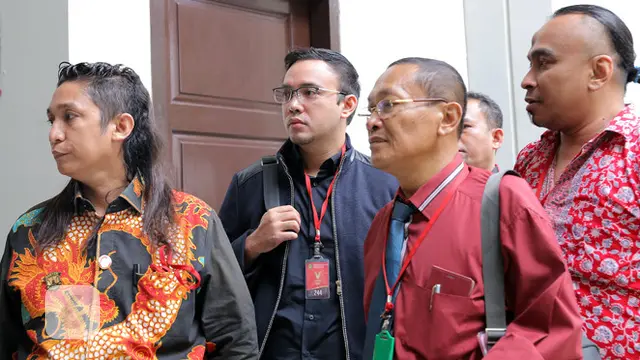 [Bintang] Sandy Tumiwa dan Tessa Kaunang