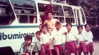 PS Sari Bumi Raya, klub 1980-an wajib memutar lagu dangdut Rhoma Irama saat menjalani tur tandang.