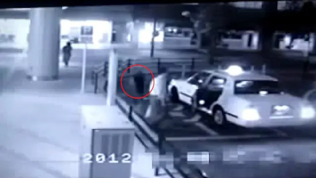 Sosok 'hantu' yang membuntuti seorang pria