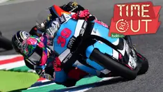 Pebalap Movistar Yamaha, Valentino Rossi, menilai kecelakaan yang mengakibatkan meninggalnya pebalap Moto2, Luis Salom, terbilang aneh. 