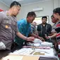 Polres Kebumen merilis kasus penipuan berkedok "Emas Sukarno", Jumat 14 Februari 2020 (Dok Polres Kebumen/Galoeh Widura/Liputan6.com)