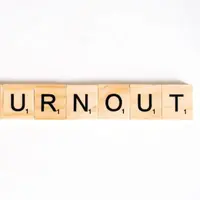 Berikut cara ampuh menghindari hidup dari siklus produktivitas yang tidak sehat./copyright pexels/Anna Tarazevich